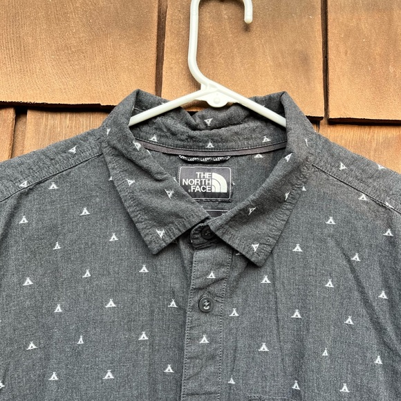 The North Face Men’s 100% Cotton Short Sleeve Button Down Shirt XL Camping Black - Picture 5 of 8